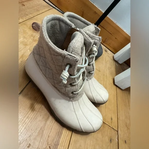 Women’s Sperry Duck Boots - Picture 2 of 4